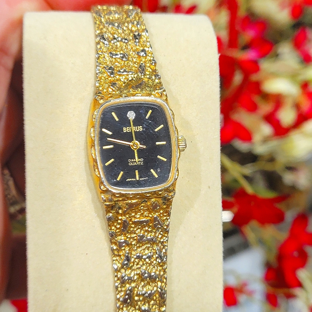 💎GENUINE DIAMOND GOLD COLLECTABLE BENRUS WATCH